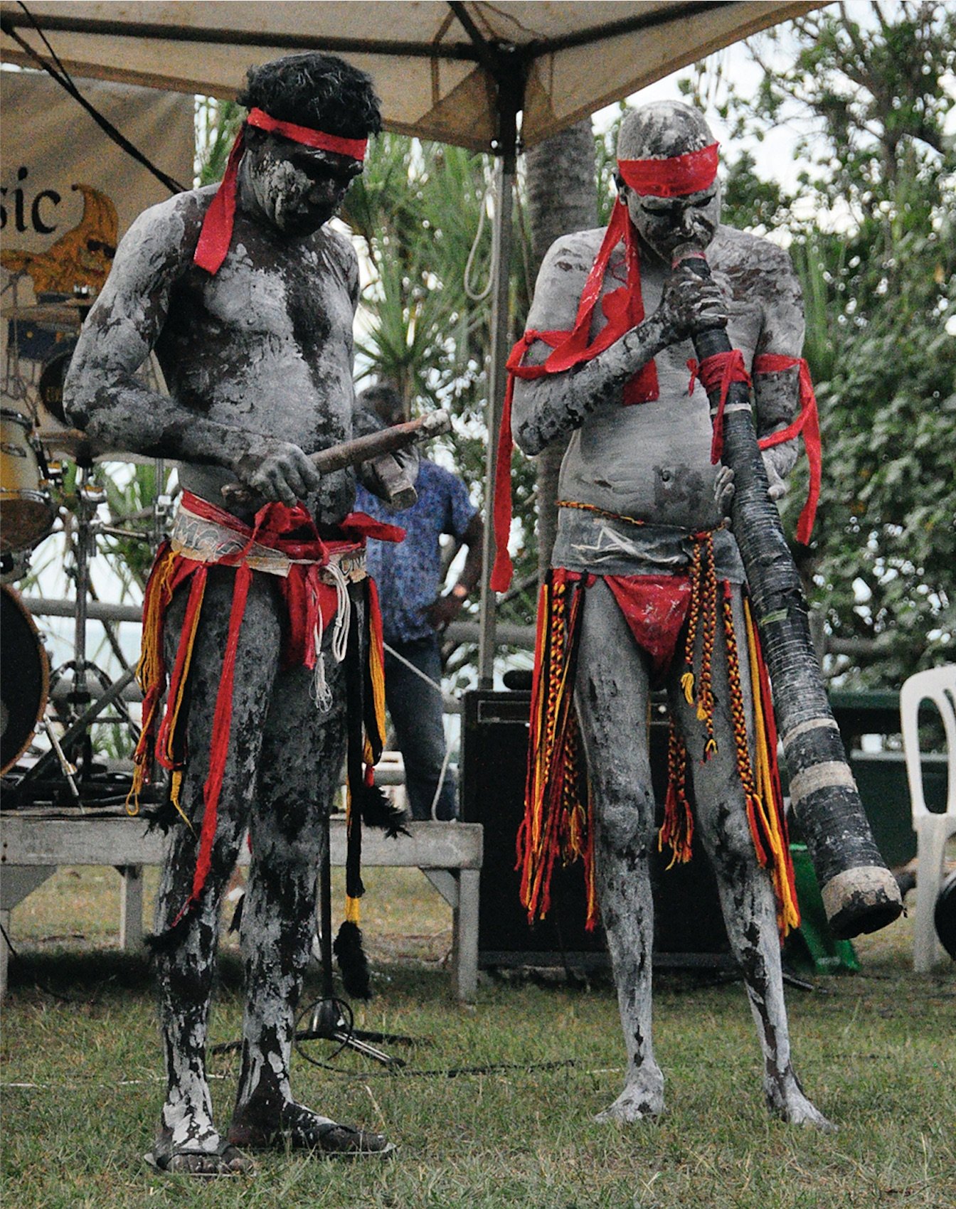 didgeridoo wikimedia commons