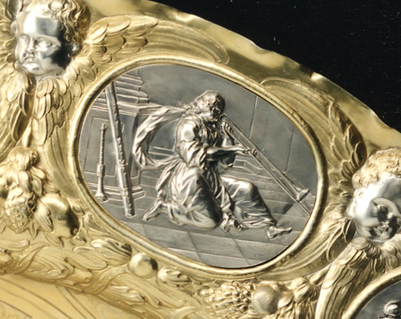mair bowl detail